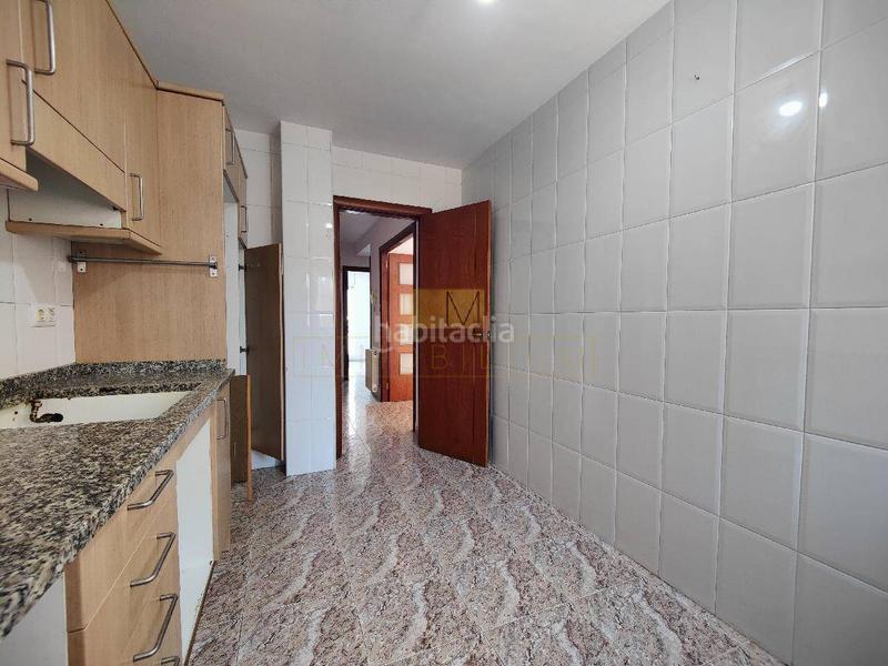 Foto 9437e090-5245-437d-909a-559cc0d191fb. Dúplex  con doble terraza en pleno centro funcionalidad, amplitud y ubicación inmejorable en Cubelles