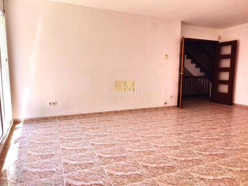 Foto e2d598f3-50fe-474c-803d-e5edd27a28bc. Dúplex  con doble terraza en pleno centro funcionalidad, amplitud y ubicación inmejorable en Cubelles