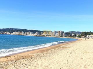 Appartement à Puig Ses Forques - Torre Colomina. Planta baja cerca del mar