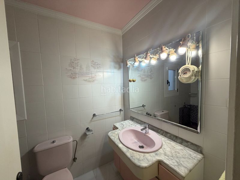 Foto 3356b18c-ae95-4e38-bac3-d5bd91ae6326. Casa adossada amb xemeneia calefacció aparcament a Vila-seca