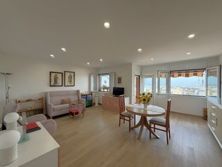 Flat in Passeig de lluís companys 2. Piso en lluis companys