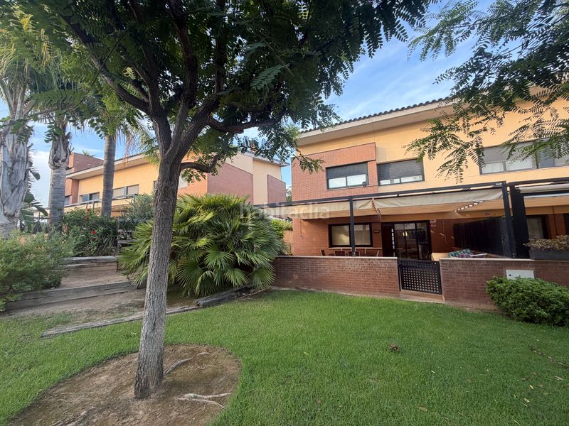Foto 25a024eb-a22f-4f2e-94b9-caac75340fc7. Semi detached house in carrer de santiago costa 7 in Cambrils