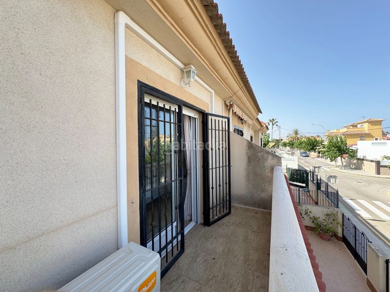 Foto 04f3c4f1-39c2-4eca-bcbb-731ea39dbdb8. Semi detached house with parking in Torre de la Horadada Pilar de la Horadada