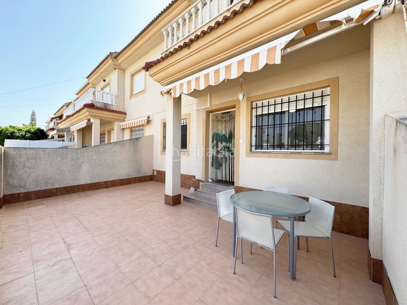 Foto cbbbaf30-47d5-4e9a-a418-bce2b5ffea64. Semi detached house with parking in Torre de la Horadada Pilar de la Horadada