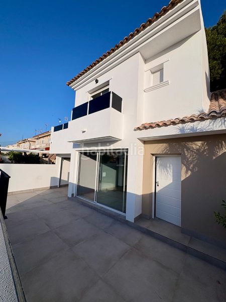 Foto 71b171ec-0900-47e5-b12e-e177ec699f9d. Casa adossada amb calefacció aparcament a Santiago de La Ribera San Javier