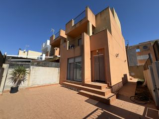 Doppelhaus  Calle artemisa. Chalet pareado con vistas al mar en pilar de la horadada