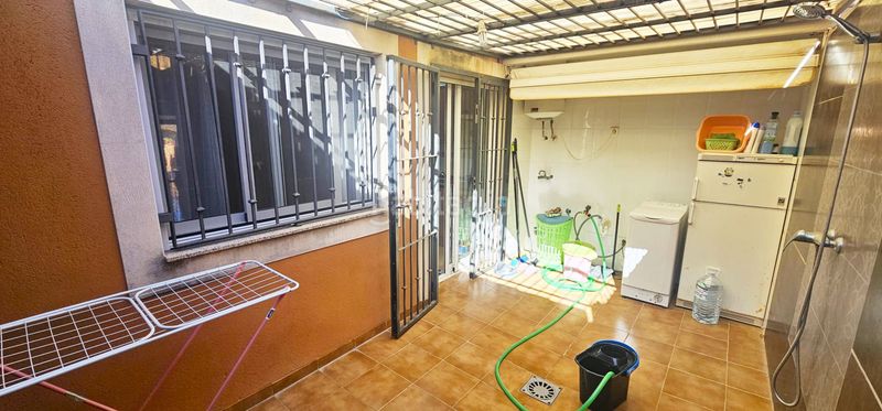 Foto cb67b550-5a61-49e2-9893-be8e2b8426b9. Casa adossada amb calefacció aparcament piscina a San Javier