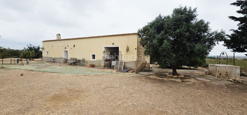 Foto a180a715-2570-46f9-8332-436f219562fd. Masia amb xemeneia a Jerónimo y Avileses Murcia