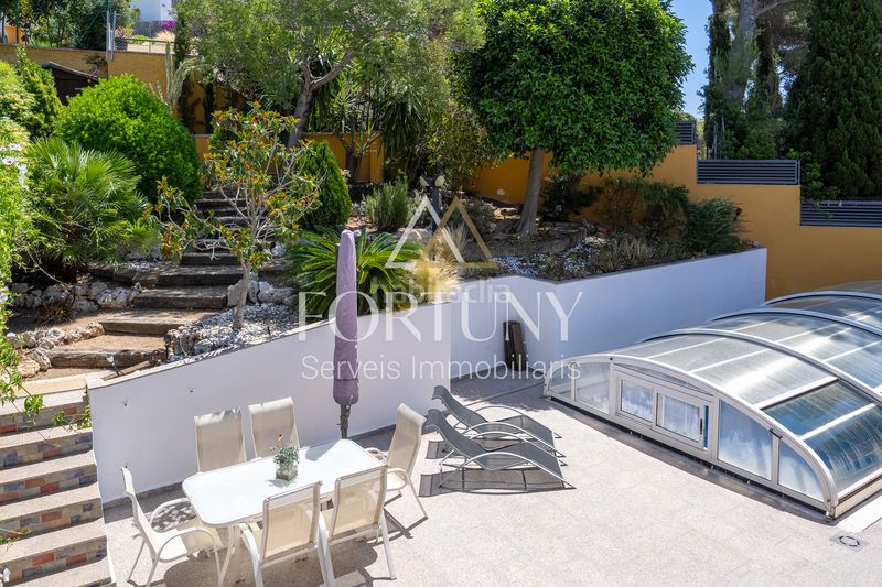 Foto c07f598b-ac52-478b-a8df-25944ba7c430. Casa amb aparcament piscina a La Mora Tarragona