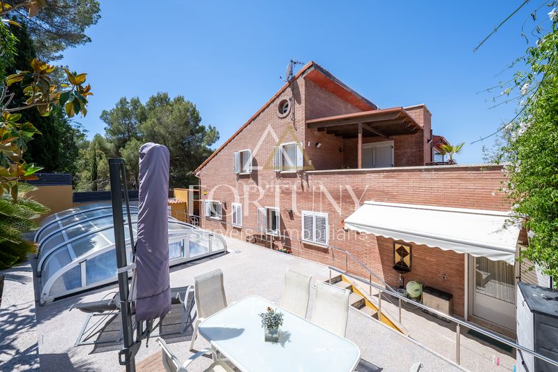 Foto fd57c3da-ac73-40b3-971a-1ee9e393d725. Casa amb aparcament piscina a La Mora Tarragona