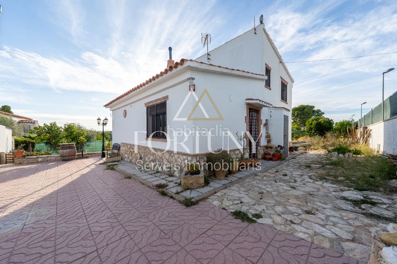 Foto 6d8e11e9-301c-4b26-8259-6049b11cd679. Casa  en venta en el catllar en Catllar (El)