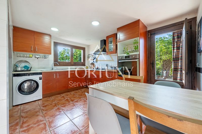 Foto c5ecd387-04be-4d0c-b9f5-1b571c623d71. Casa  en venta en el catllar en Catllar (El)