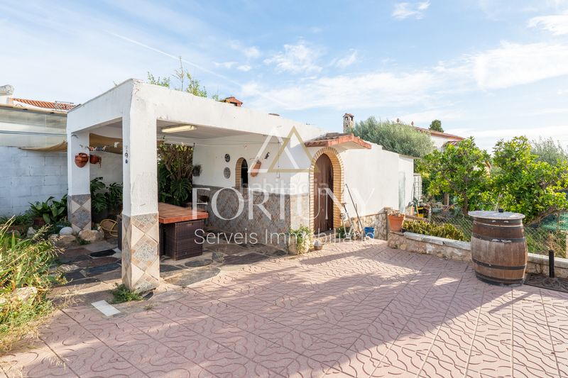 Foto e0ee61f8-ac34-4a7c-ab37-7a5663e3cfa4. Casa  en venta en el catllar en Catllar (El)