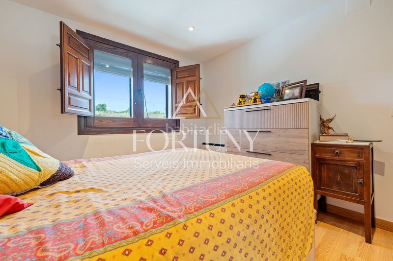 Foto f9c2425f-4c45-4c2c-bd7f-bba23b51d266. Casa  en venta en el catllar en Catllar (El)