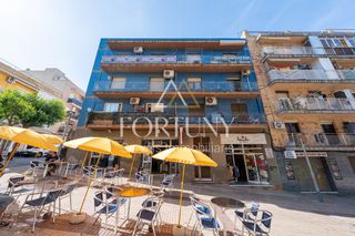 Pis  Carrer vint-i-vuit. Piso en venta en bonavista
