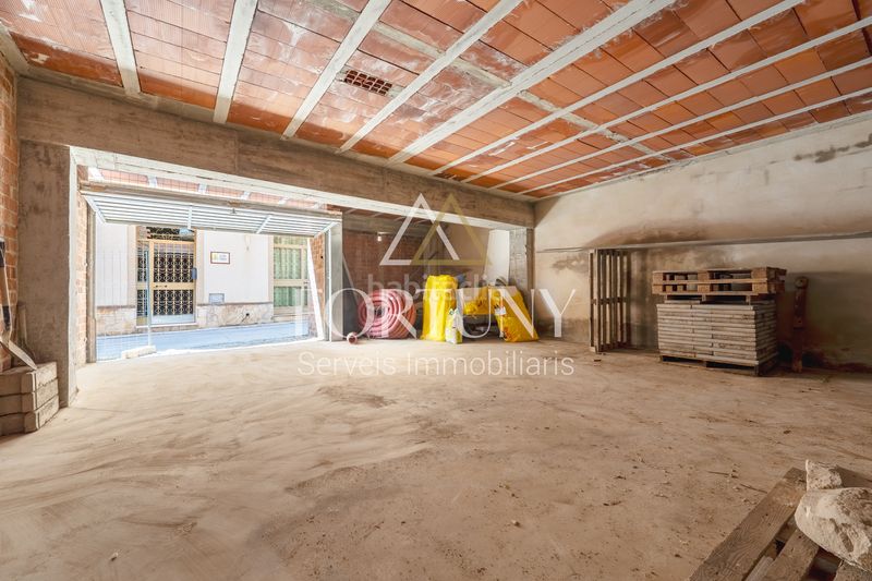 Foto 3088c4fb-69f2-40b6-a872-32bb6c1432da. Casa amb aparcament a Nulles