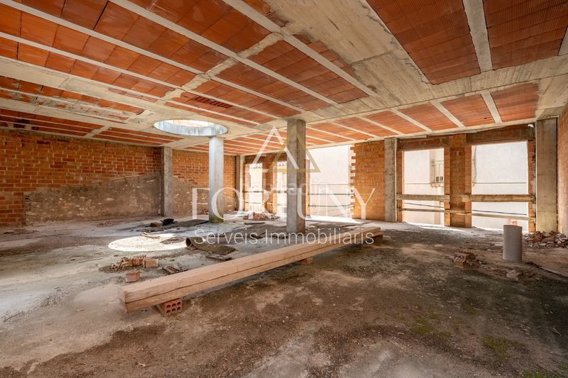Foto 739c07aa-346d-4e88-8ec1-bbc429ce893d. Casa amb aparcament a Nulles