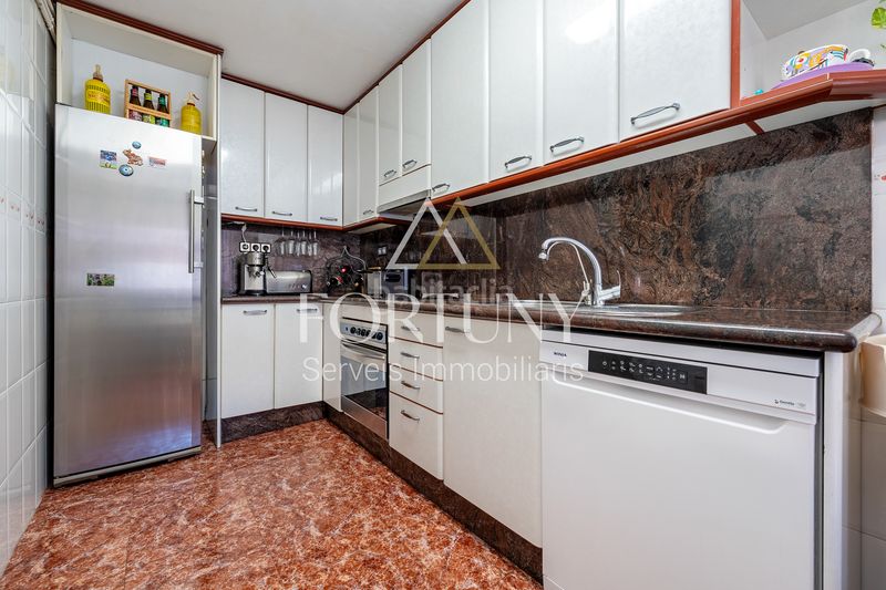 Foto 4b70389c-4a12-4e52-95f2-3ce4b545cff3. Casa amb aparcament piscina a Campclar Tarragona