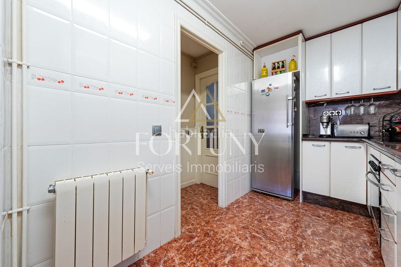 Foto f459aca5-5535-4519-8ec3-f8a80a72bb35. Casa amb aparcament piscina a Campclar Tarragona