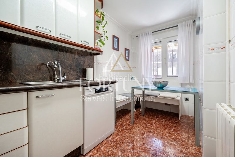 Foto f53185e9-0ac3-4d85-8980-1f22583fdf08. Casa amb aparcament piscina a Campclar Tarragona