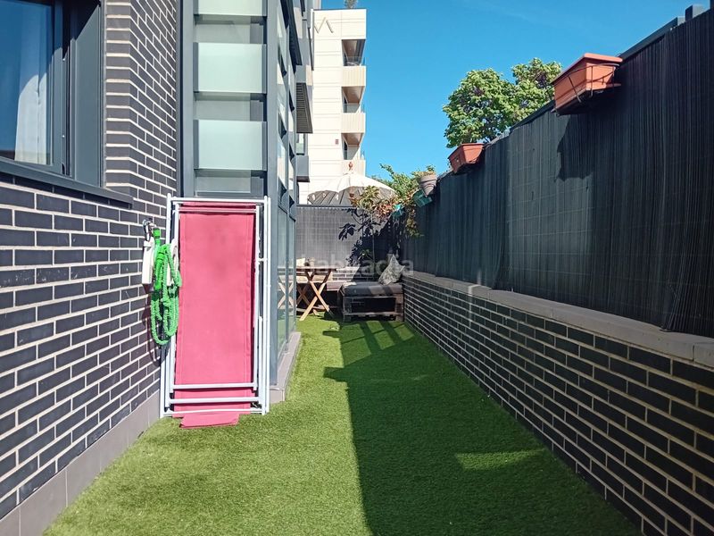 Foto 18e4d953-156d-47c3-a776-0887b6e84469. Pis amb calefacció aparcament piscina a Almendrales Madrid