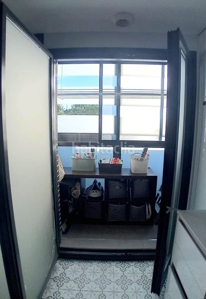 Foto 1ccddedf-a3af-4e98-92a8-b9476876eb31. Pis amb calefacció aparcament piscina a Almendrales Madrid