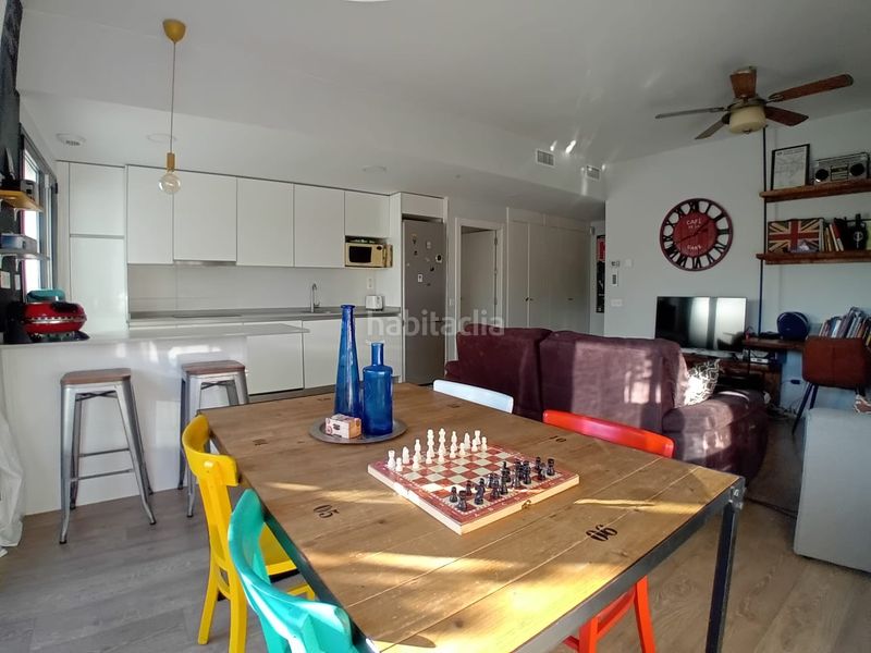 Foto 61be69eb-480a-4336-ad15-56882f077496. Pis amb calefacció aparcament piscina a Almendrales Madrid