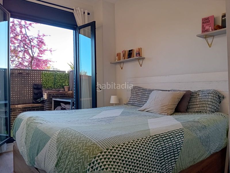 Foto a0a5c3d7-23e1-4ed5-8d79-d71666ee0389. Pis amb calefacció aparcament piscina a Almendrales Madrid