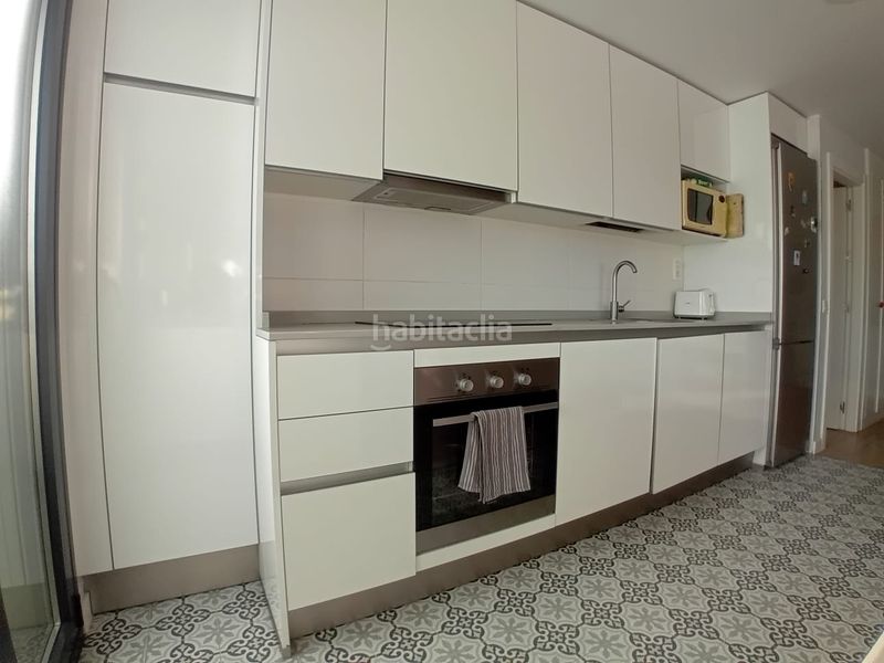 Foto f3937559-55a9-40a0-984a-0349204ef436. Pis amb calefacció aparcament piscina a Almendrales Madrid