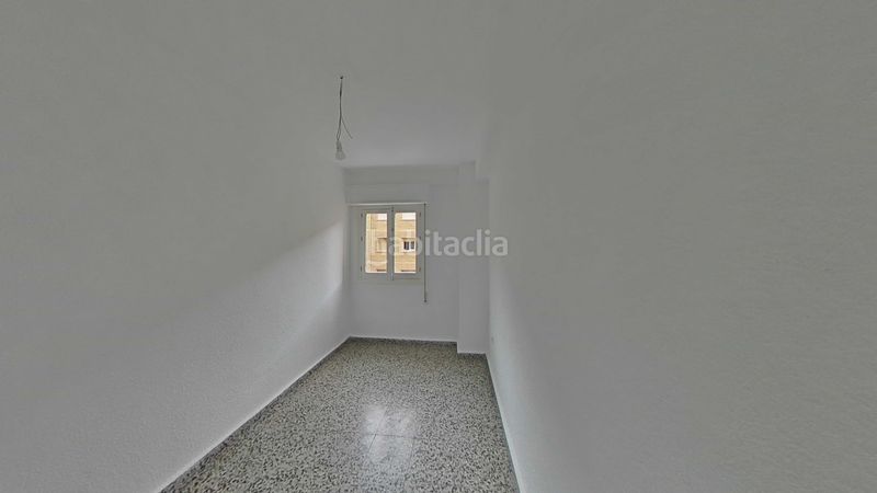 Foto b6a308db-d7e8-484c-98e8-ab42e40f9466. Pis a La Luz - El Torcal Málaga