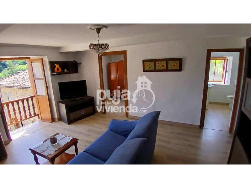 Foto fba09f1d-1106-49e5-b272-56ba8feb36ff. Casa amb aparcament a Tineo