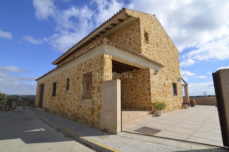 Foto 036c8c7c-c4be-49e2-9a63-af70a3b394d2. Chalet in calle francisco delgado alonso 37 in Madroño (El)