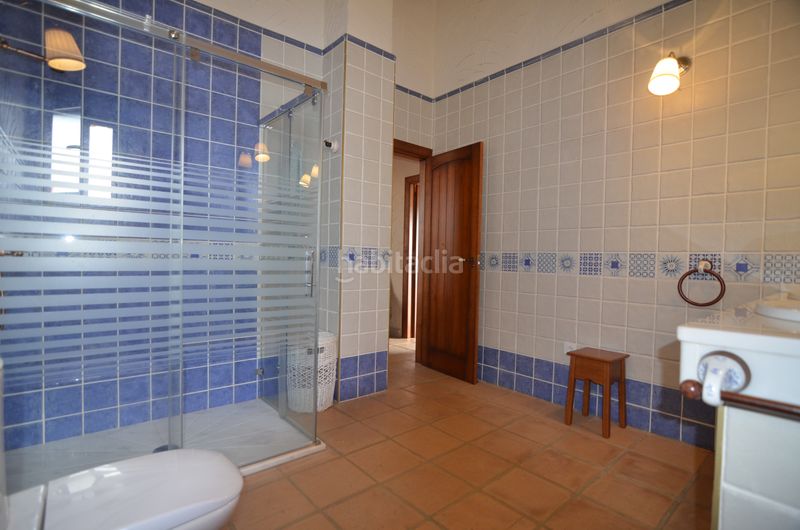 Foto 61d6f9cb-3a77-4797-8a81-1fa156ee28d8. Chalet in calle francisco delgado alonso 37 in Madroño (El)