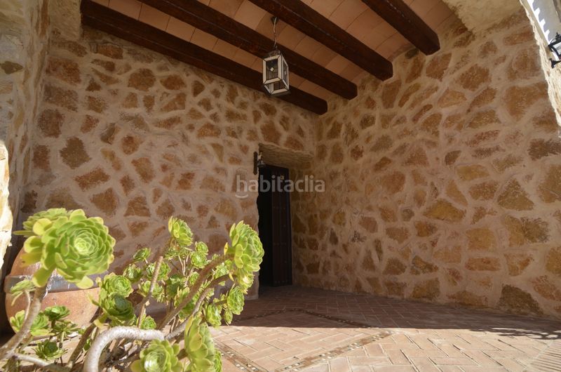 Foto a3f0254b-173c-45c4-9947-27cb367d5d18. Chalet in calle francisco delgado alonso 37 in Madroño (El)