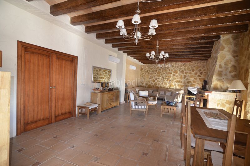 Foto b16e2bb9-c103-4abe-a1f0-7145f97381a7. Chalet in calle francisco delgado alonso 37 in Madroño (El)