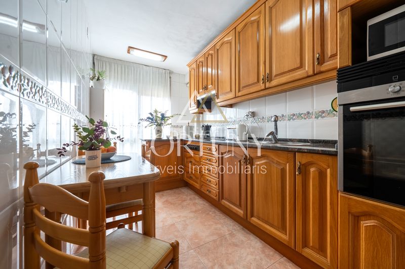 Foto 2f4ce4cc-597c-4894-8fab-3f8530b8b05f. Pis amb aparcament a Torreforta Tarragona