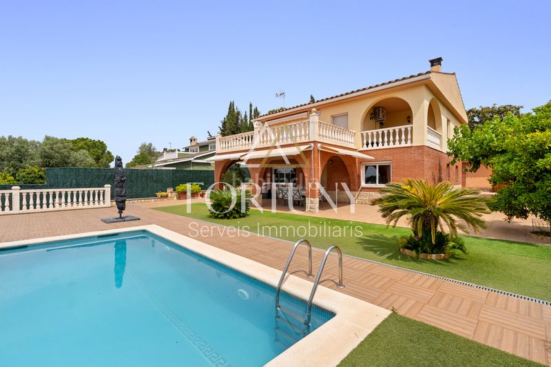 Foto 8a182516-f5d6-46ab-9809-7d06dcbaf760. Casa  en el catllar en Catllar (El)