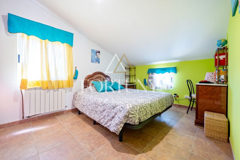 Foto 1781563d-5bd4-4bbe-b13c-620716f3d6c5. Casa amb aparcament piscina a Catllar (El)