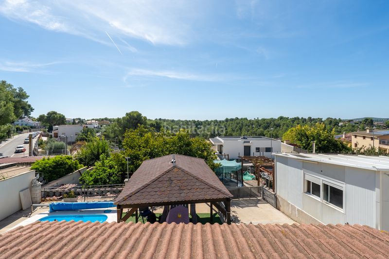 Foto 4ca077f5-9966-4ce1-94d2-249a2209a326. Casa amb aparcament piscina a Catllar (El)