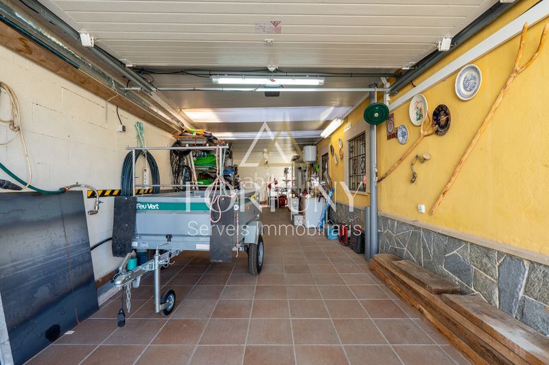 Foto b677dd14-10b4-434c-9347-4105ac6ff23b. Casa amb aparcament piscina a Catllar (El)