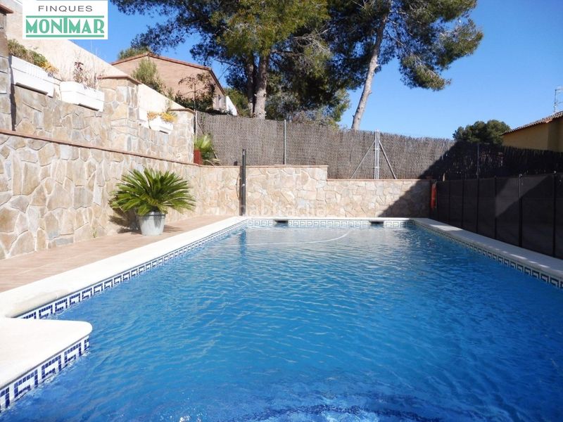 Foto 626e9c23-200e-4502-b93d-f11c657889ab. Casa amb calefacció aparcament piscina a Olivella