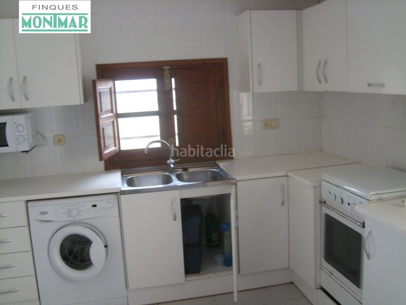 Foto 9dd43776-efea-4e54-8e70-6926ba14599d. Masia a Sant Jaume dels Domenys