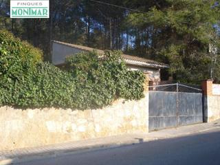 Wohngrundstück in Olivella. Parcela a dos calles en las colinas olivella.