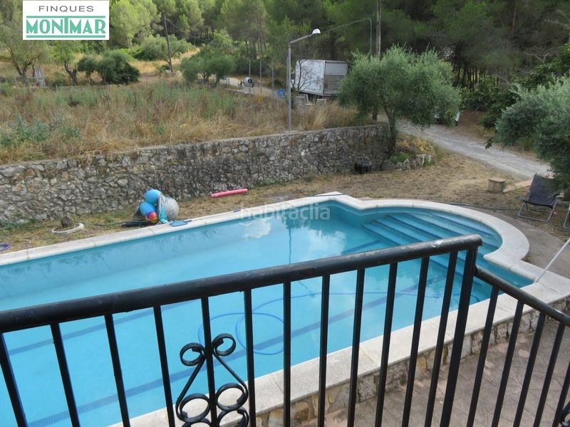 Foto 1c0a6e03-d93e-499c-83c5-028cb8d9c850. Masia amb piscina a Canyelles