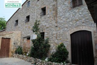 Mas dans Mediona. Finca de 74 ha. con masa reformada de 400 m2