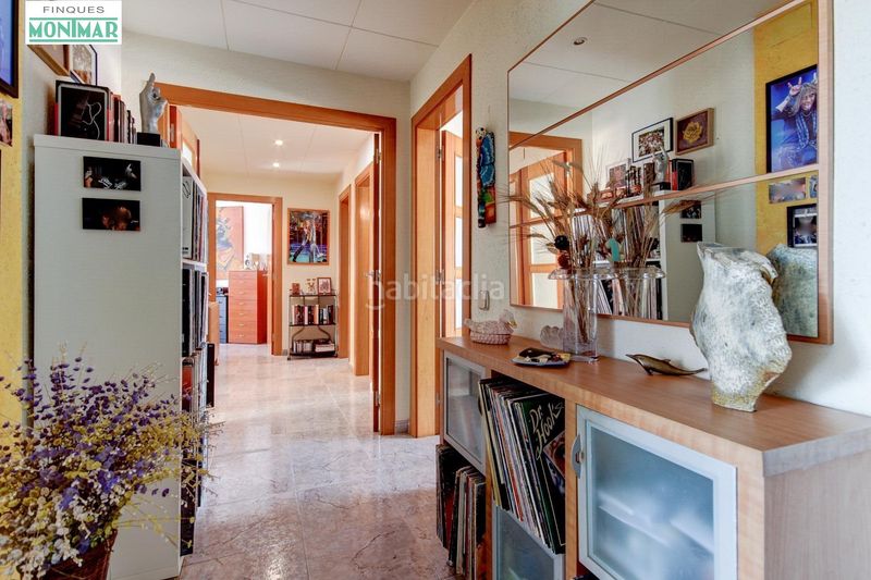 Foto 8581fa00-00fb-43b3-9933-770c0b420fc0. Àtic a Centre Sant Pere de Ribes