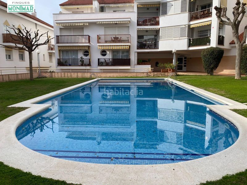 Foto d4d9b412-7d5b-4397-b830-03631ada2d2b. Àtic amb calefacció aparcament piscina a Centre Sant Pere de Ribes