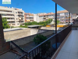 Flat in Centre. Piso para reformar en el centro de sant pere de ribes
