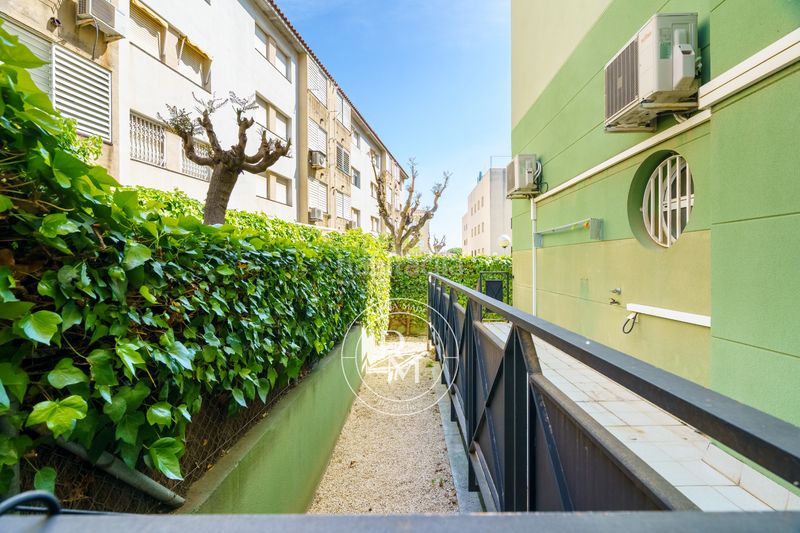 Foto 5b10beaf-a1ec-43cc-aa72-38e16088e10a. Flat with heating parking pool in Sant Salvador Coma-ruga