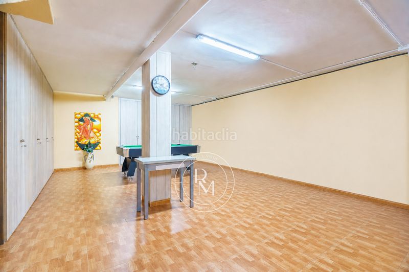 Foto e2f1e529-2559-4259-8750-82c1da4483e6. Casa aparellada amb xemeneia calefacció aparcament piscina a Roda de Barà